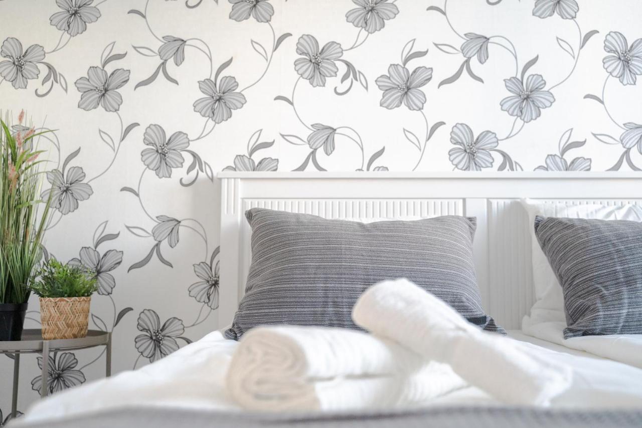 West Coast Hideaway Apartment Jakobstad Bagian luar foto